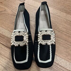 NWOT Women’s Black Buckle Loafer 40 (9-9.5)